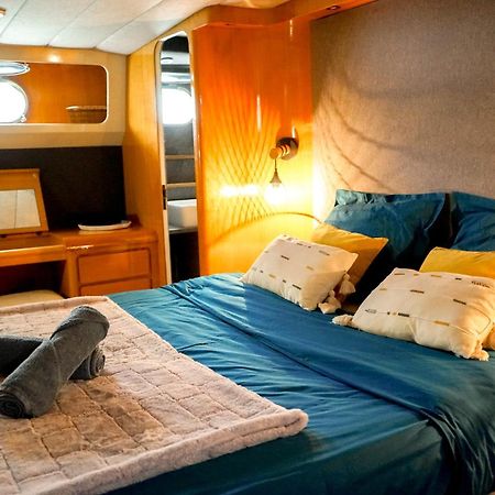 Yacht Aquamarina Vieux Port La Rochelle Hotell La Rochelle  Eksteriør bilde