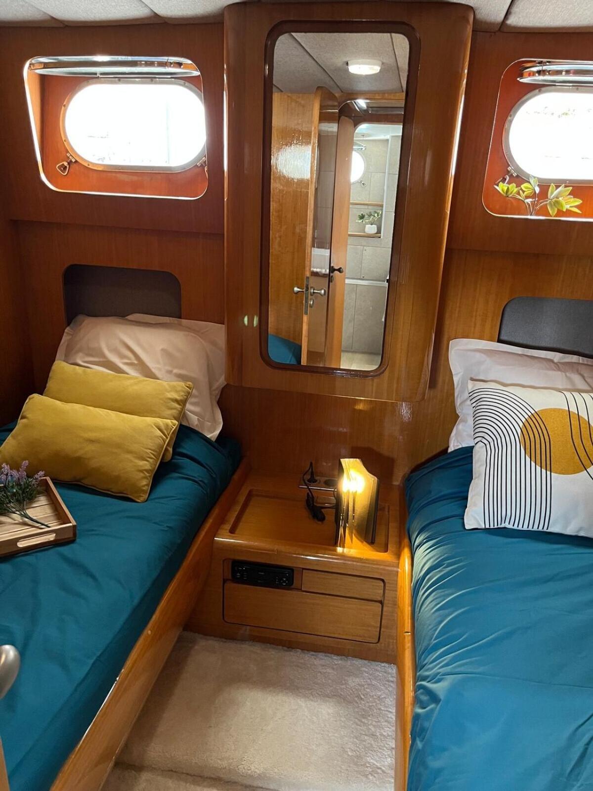 Yacht Aquamarina Vieux Port La Rochelle Hotell La Rochelle  Eksteriør bilde
